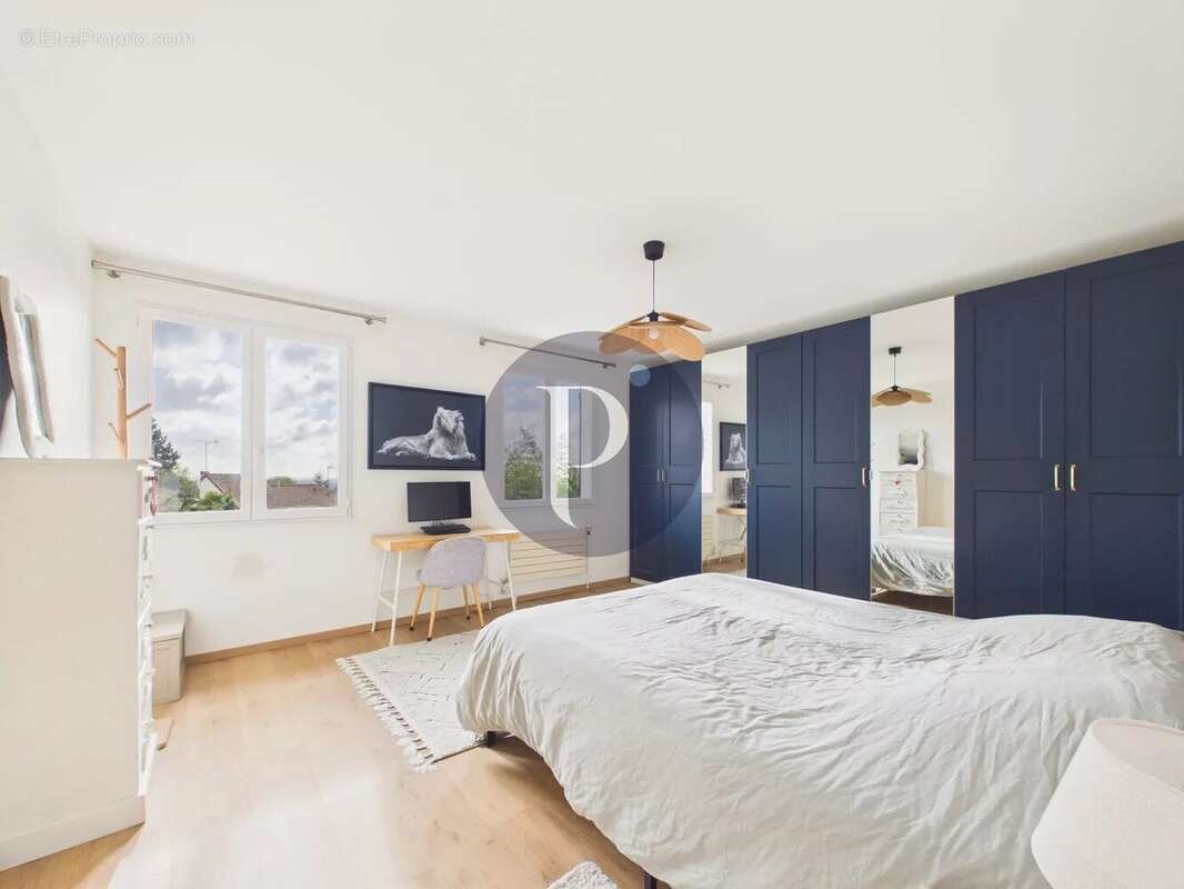 Maison à LE PLESSIS-ROBINSON