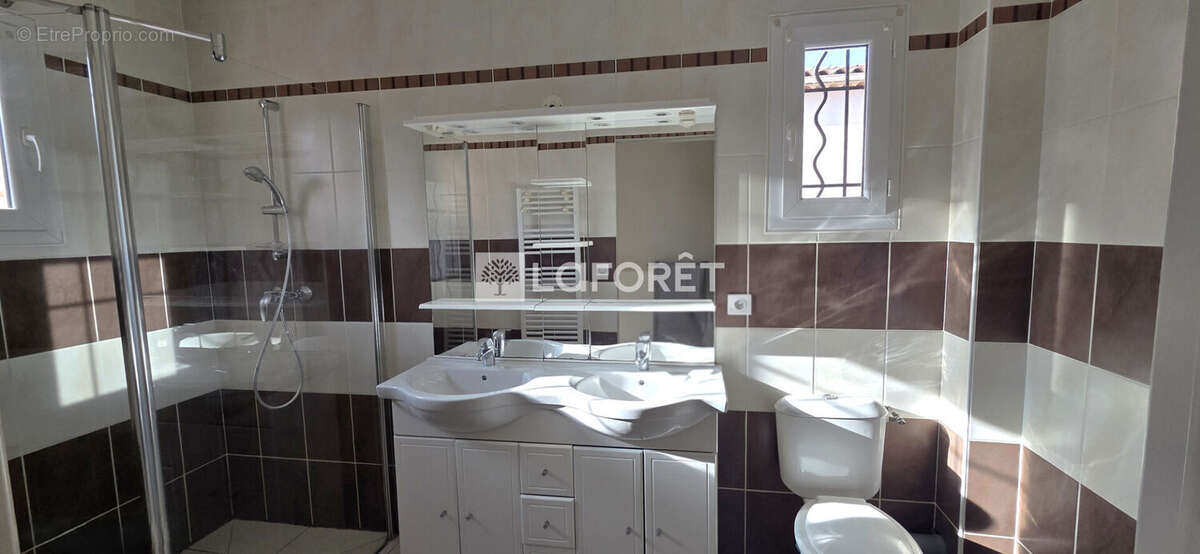 Maison à SAINT-MAXIMIN-LA-SAINTE-BAUME