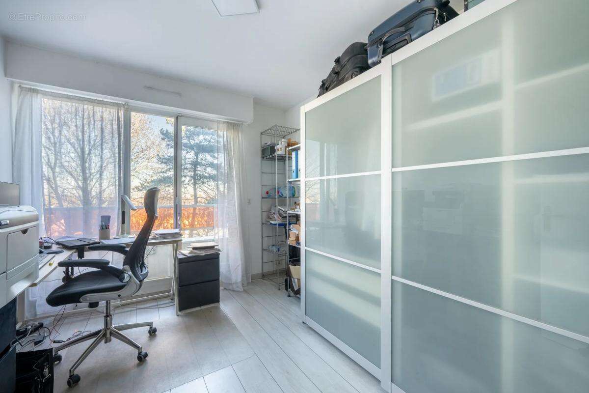 Appartement à LE RAINCY