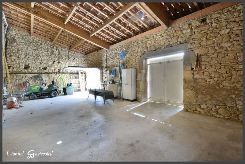 Maison en pierre de charme avec piscine 4 chambres en Gironde dans un cadre rare et privilégié isolée - photo 18