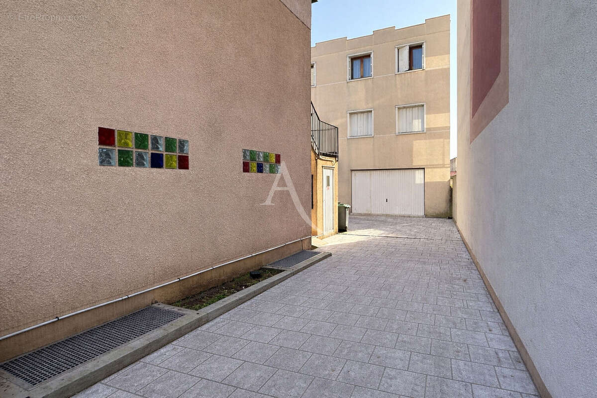 Appartement à CHILLY-MAZARIN
