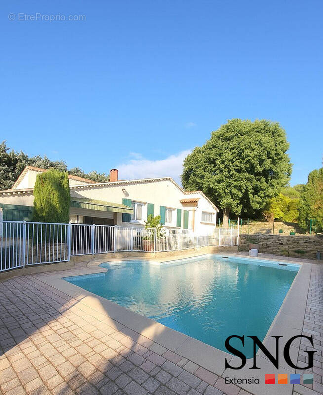 Maison à BAGNOLS-SUR-CEZE