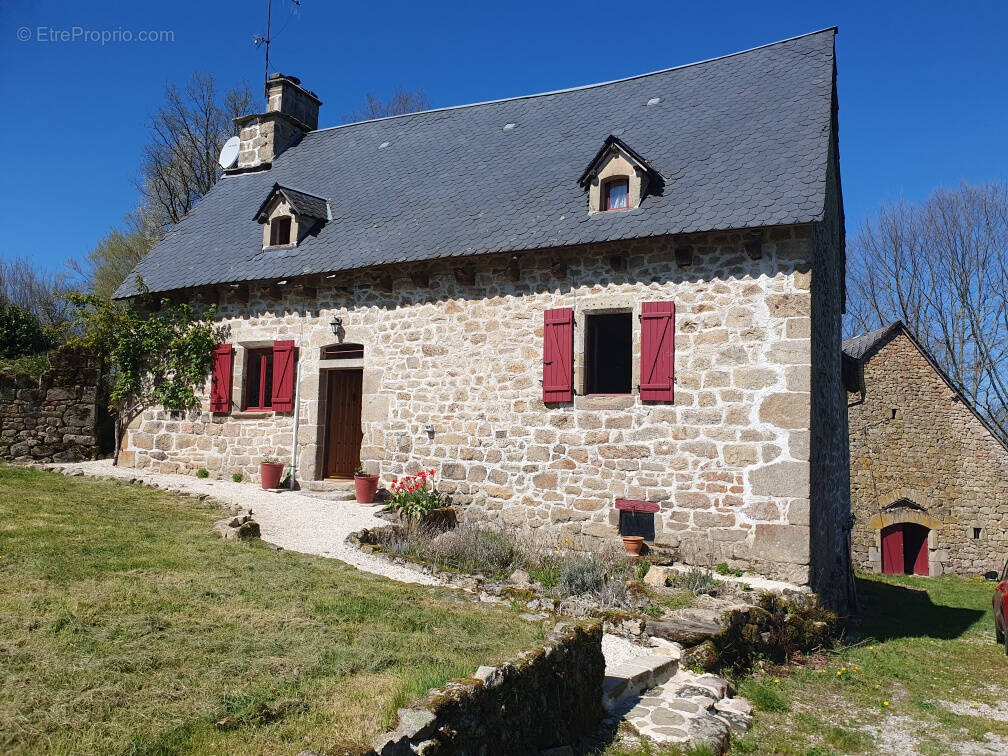 Maison à GROS-CHASTANG