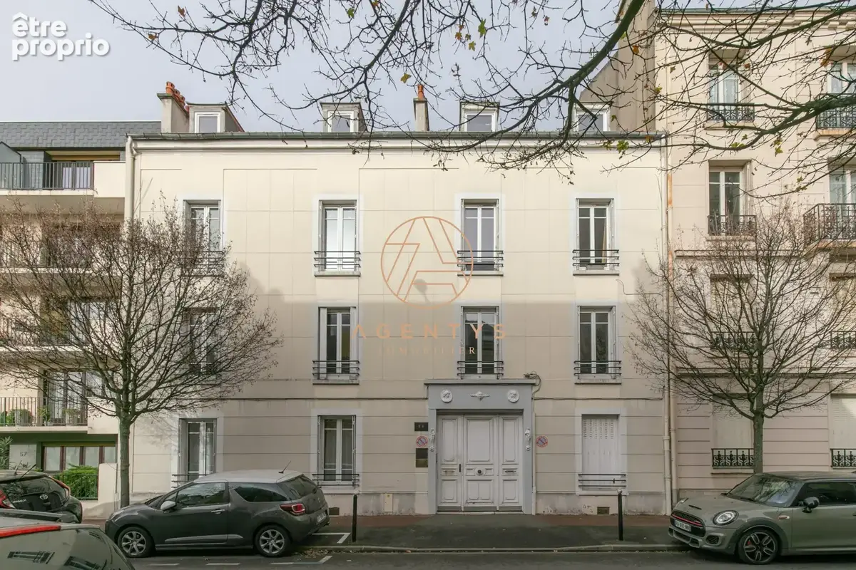 Appartement à SAINT-MAUR-DES-FOSSES