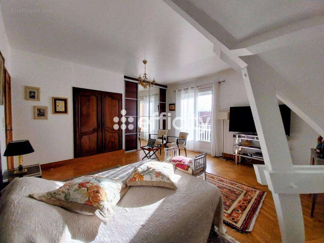 Maison à BERCHERES-SAINT-GERMAIN