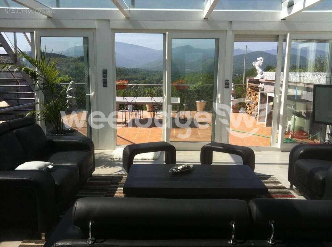 Maison à MONTREJEAU