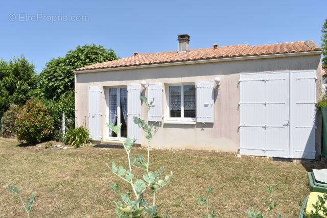 Maison à LA BREE-LES-BAINS