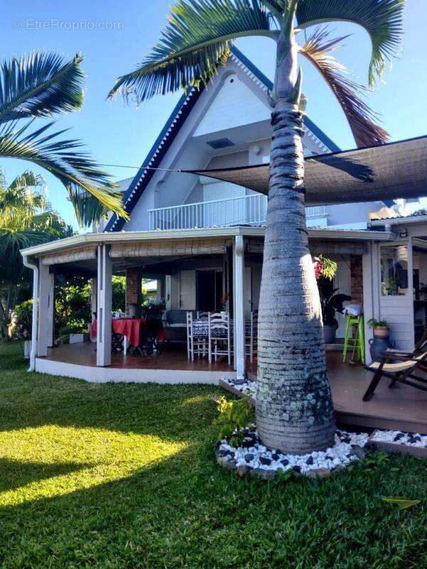 Maison à LES AVIRONS