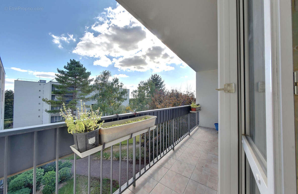 Appartement à ROISSY-EN-BRIE