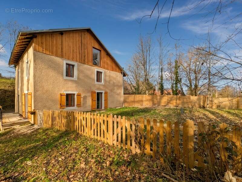 Maison à SAINT-PAUL-EN-CHABLAIS