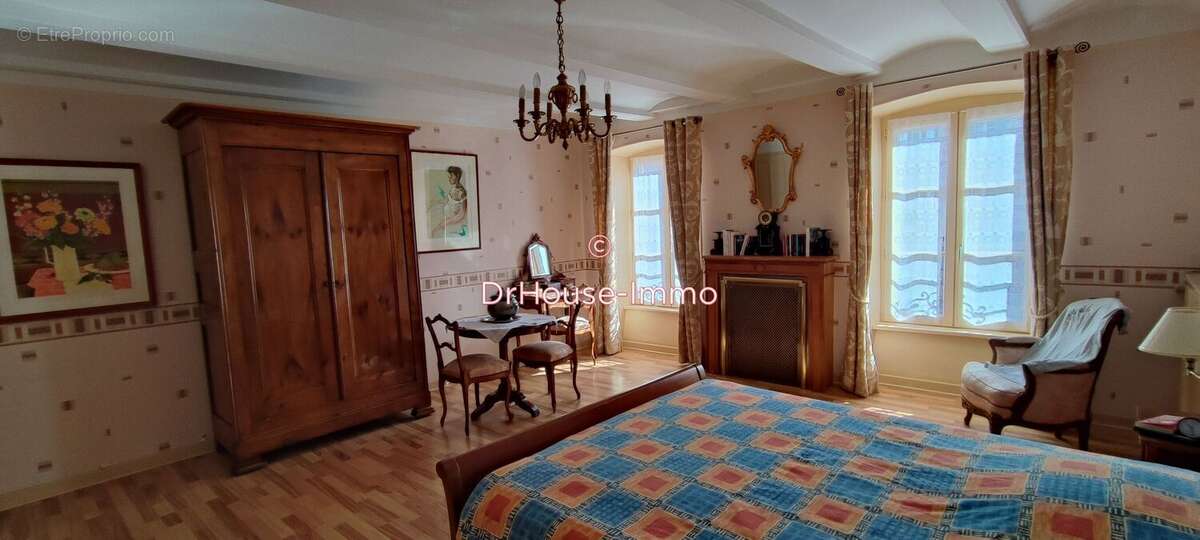 Maison 350 m² à Siaugues-Sainte-Marie  - photo 9