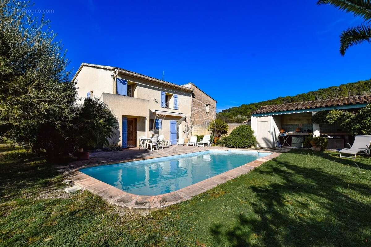 Maison à LORGUES