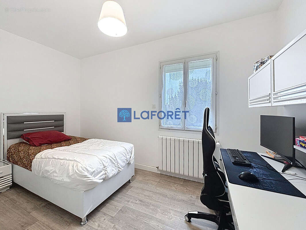 Maison à SAVIGNY-SUR-ORGE