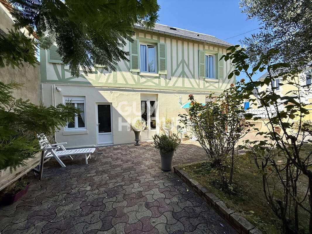 Maison avec tres beau jardin terrasse et dependance- trouville sur mer - photo 14
