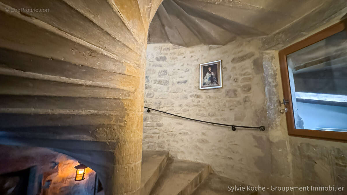 Maison à CADEROUSSE
