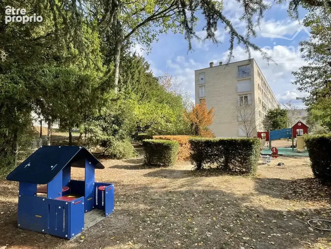 Lumière et verdure pour ce 3 pièces en très bon état - photo 13