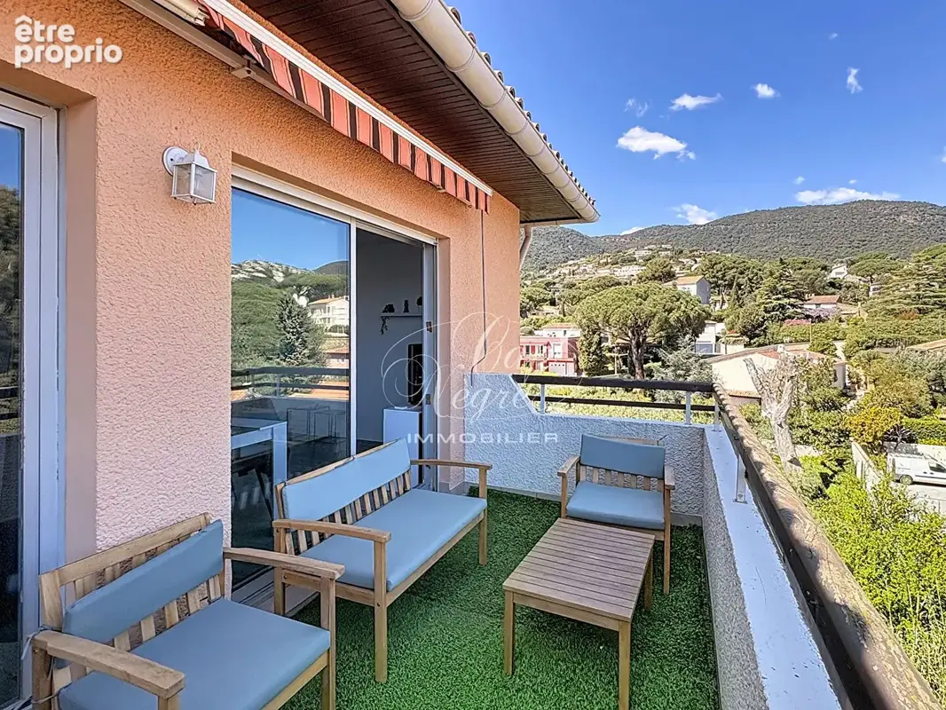 Studio cabine vue mer rénové à vendre à cavalaire sur mer - golfe de saint tropez - photo 12