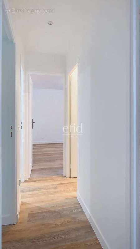 Appartement à IVRY-SUR-SEINE