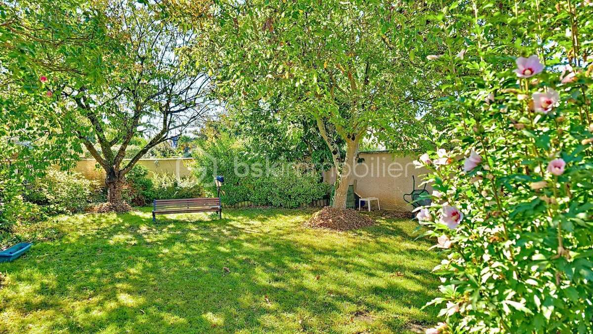 Maison à BRIE-COMTE-ROBERT