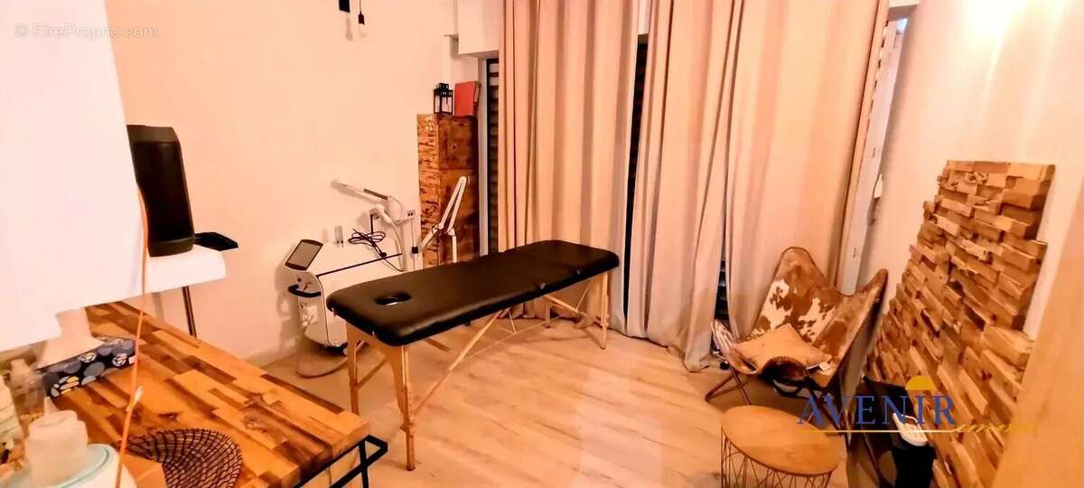 Commerce à PLAN-DE-CUQUES