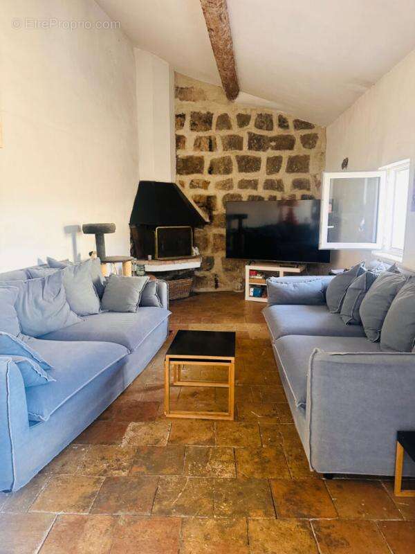 Maison à VILLENEUVE-LES-BEZIERS