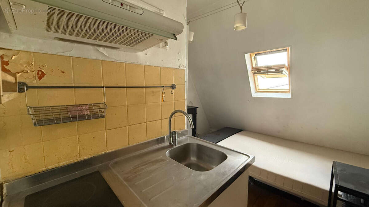 Pereire-Malesherbes Paris 17ème - Chambre de service 1 pièce 8 m² - photo 9