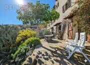 Appartement à CONTES