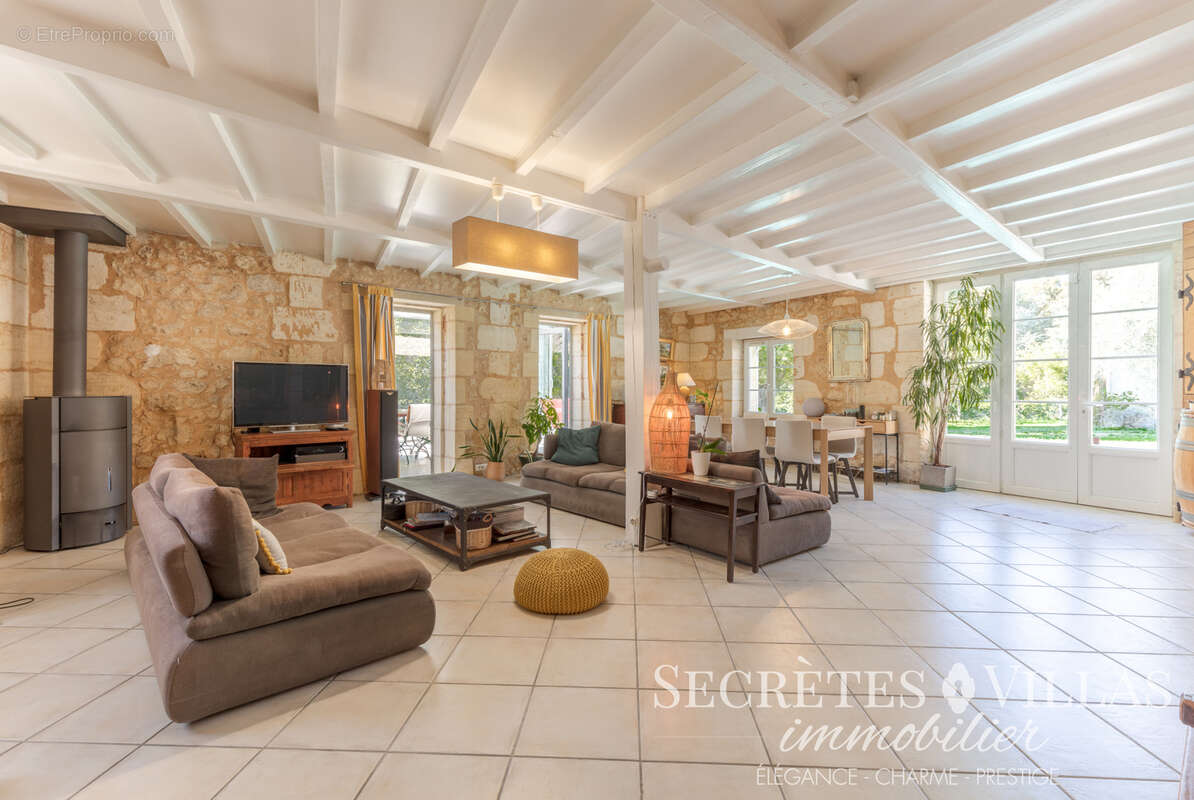 Maison à CARIGNAN-DE-BORDEAUX