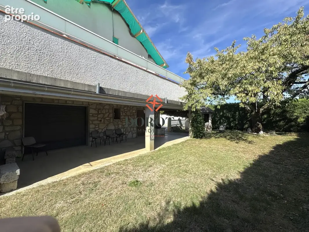 Maison 8 pièces 191 m² à vendre à Laissaud (73800) - photo 5