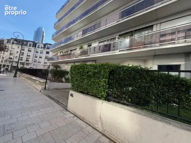 Studio a rafraichir en dernier etage avec balcon. - photo 3