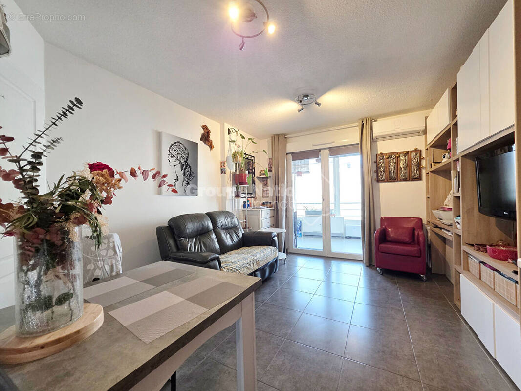 Appartement à SAINT-CHAMAS
