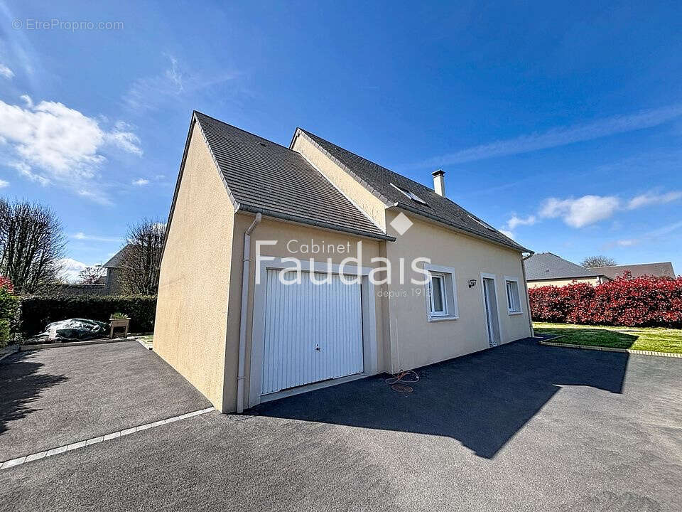 Maison à CARENTAN