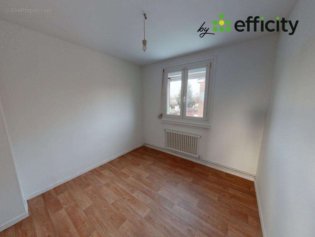 Maison à AULNOYE-AYMERIES