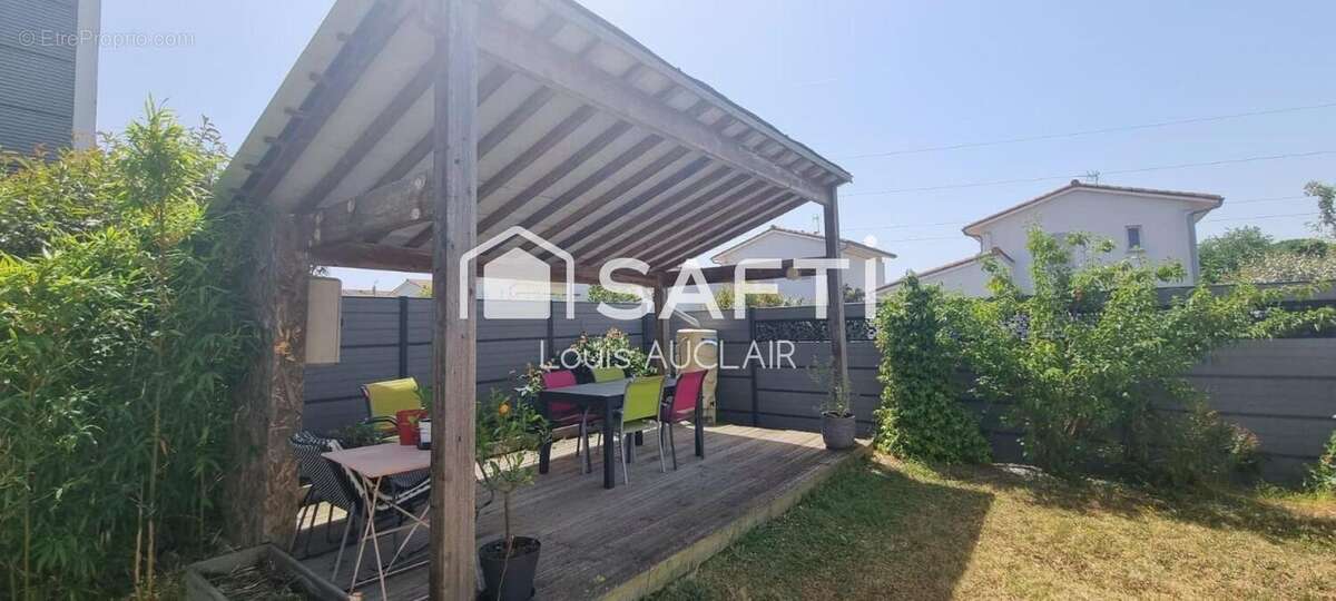 Maison 88 m² à La Salvetat-Saint-Gilles  - photo 9
