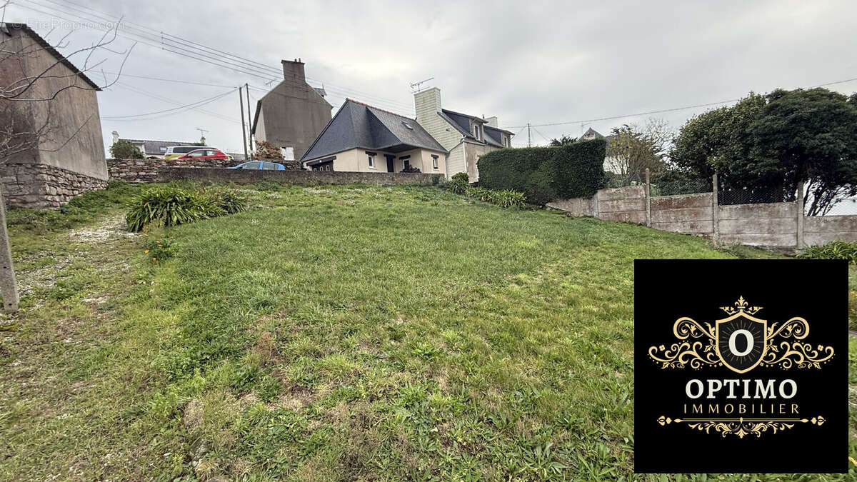 Terrain à PLOUBAZLANEC