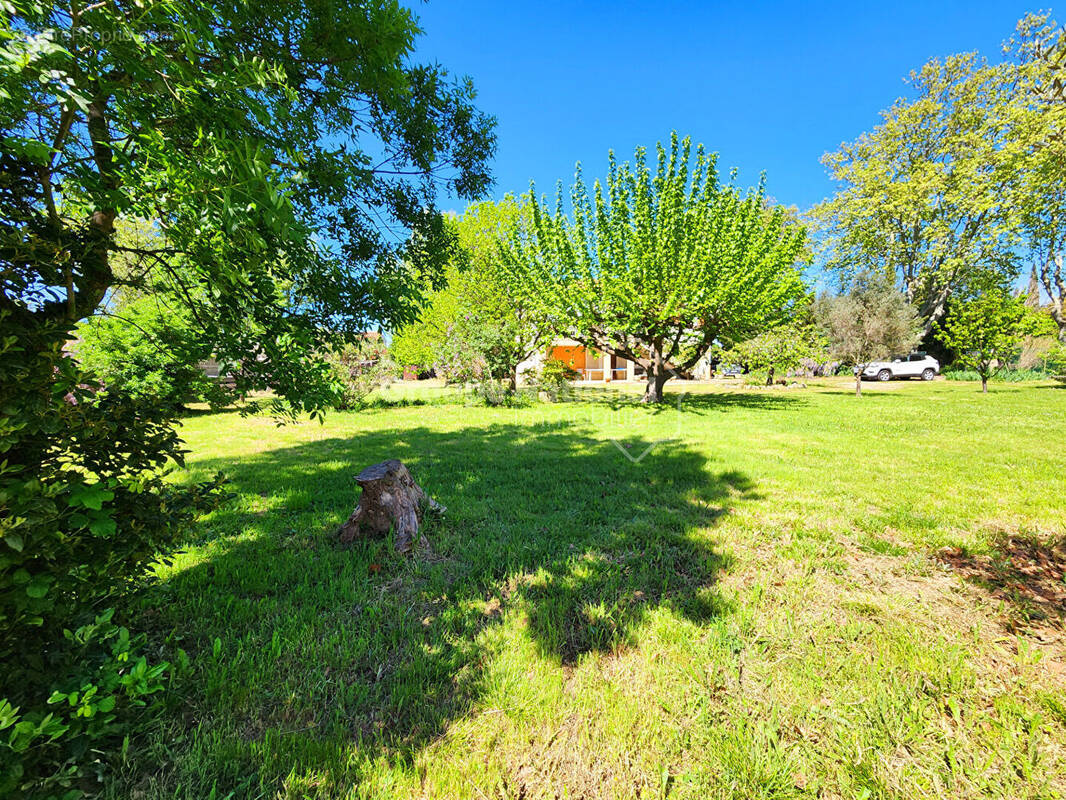 Maison à SAINT-MARTIN-DE-CRAU