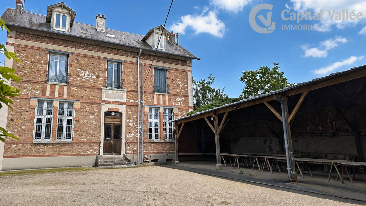 Maison à SAINTRY-SUR-SEINE