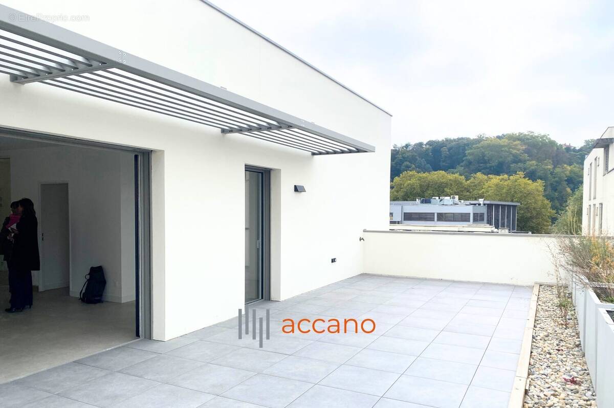 Appartement à LYON-9E