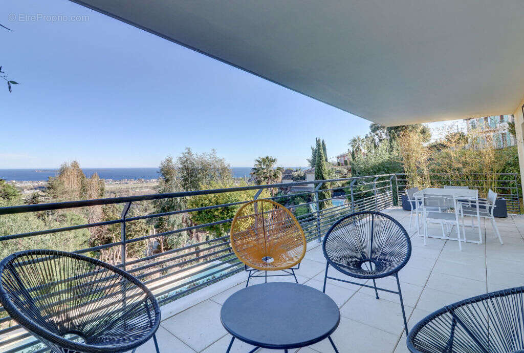 Maison à MANDELIEU-LA-NAPOULE