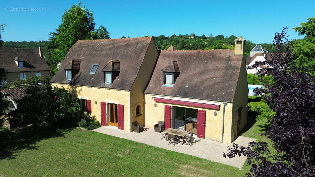 Maison Perigordine proche des commerces et parc arboré de 3860m2 - photo 3