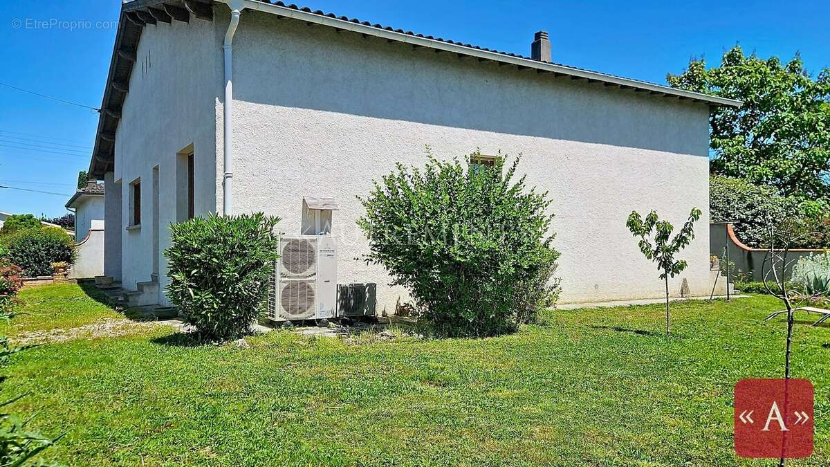 Maison à SAINT-SULPICE