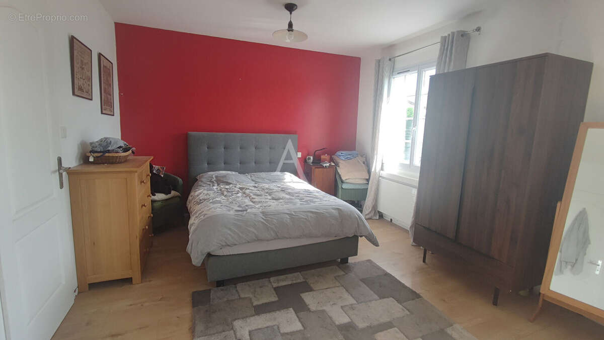 Maison à LA GENETOUZE