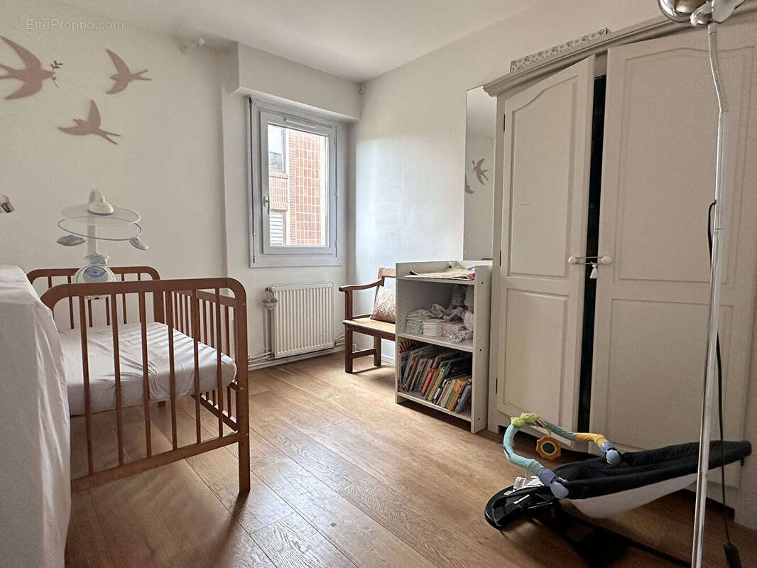 Appartement à MONTIGNY-LE-BRETONNEUX