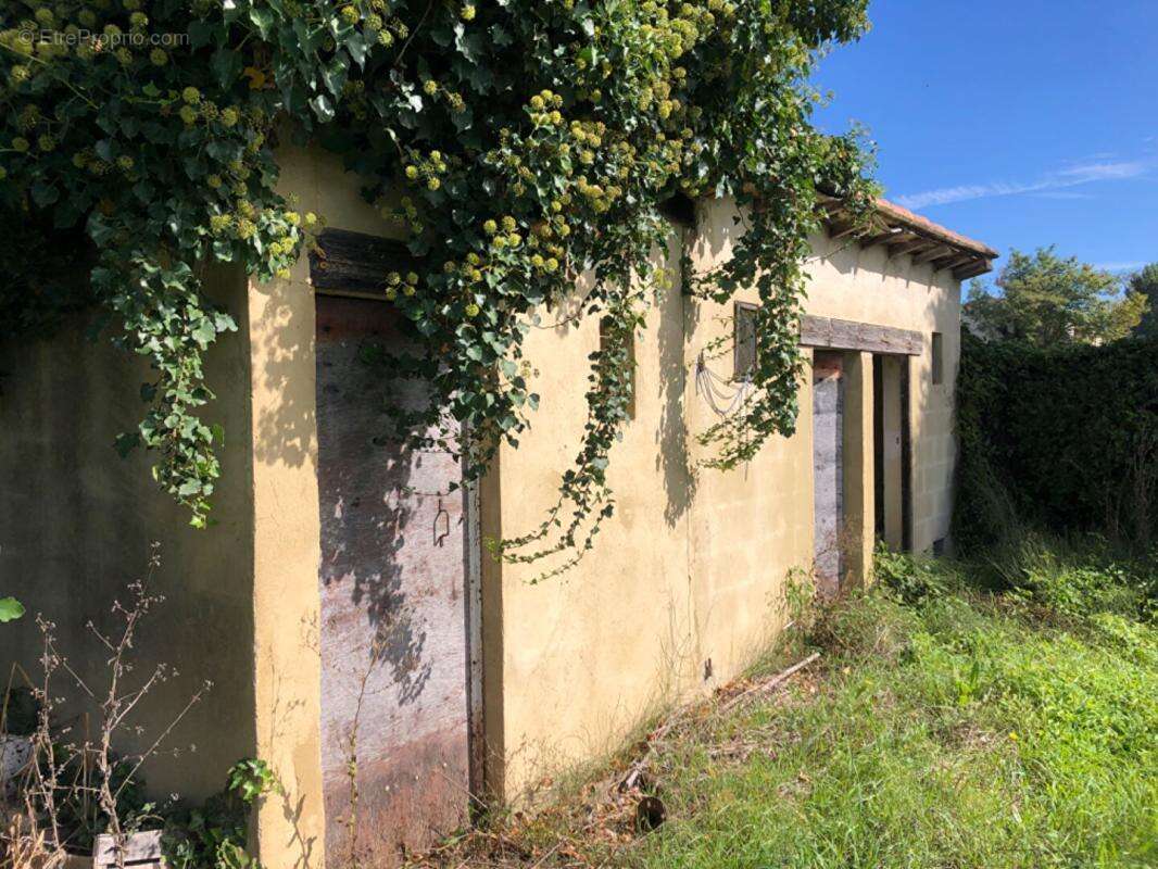 Terrain à SAUVETERRE