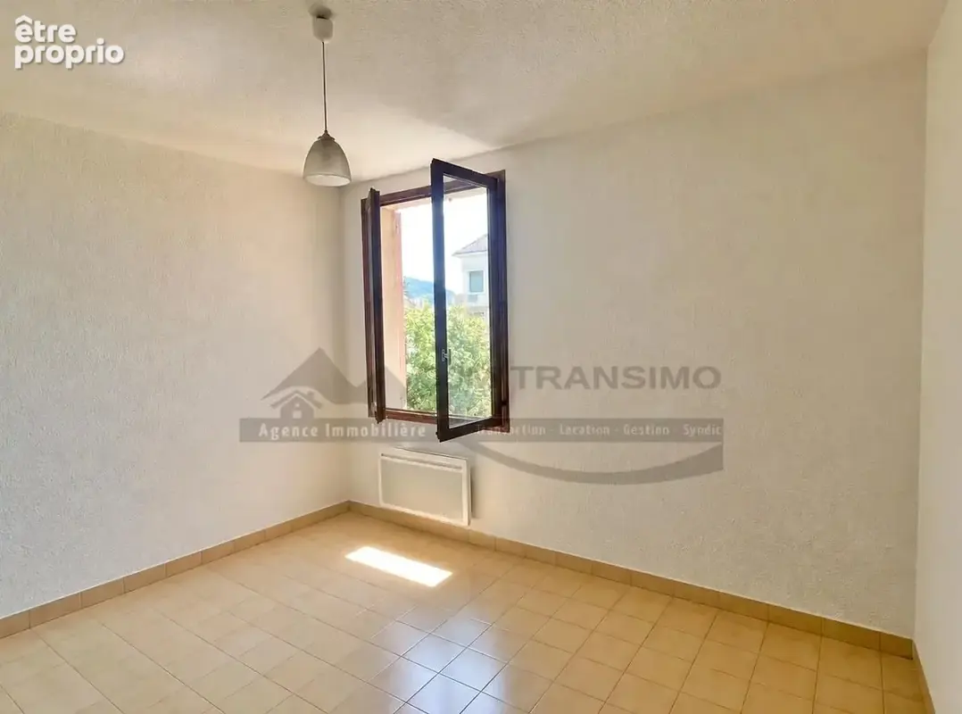 Appartement 1 pièce 20 m² à vendre à Gap (05000) - photo 2