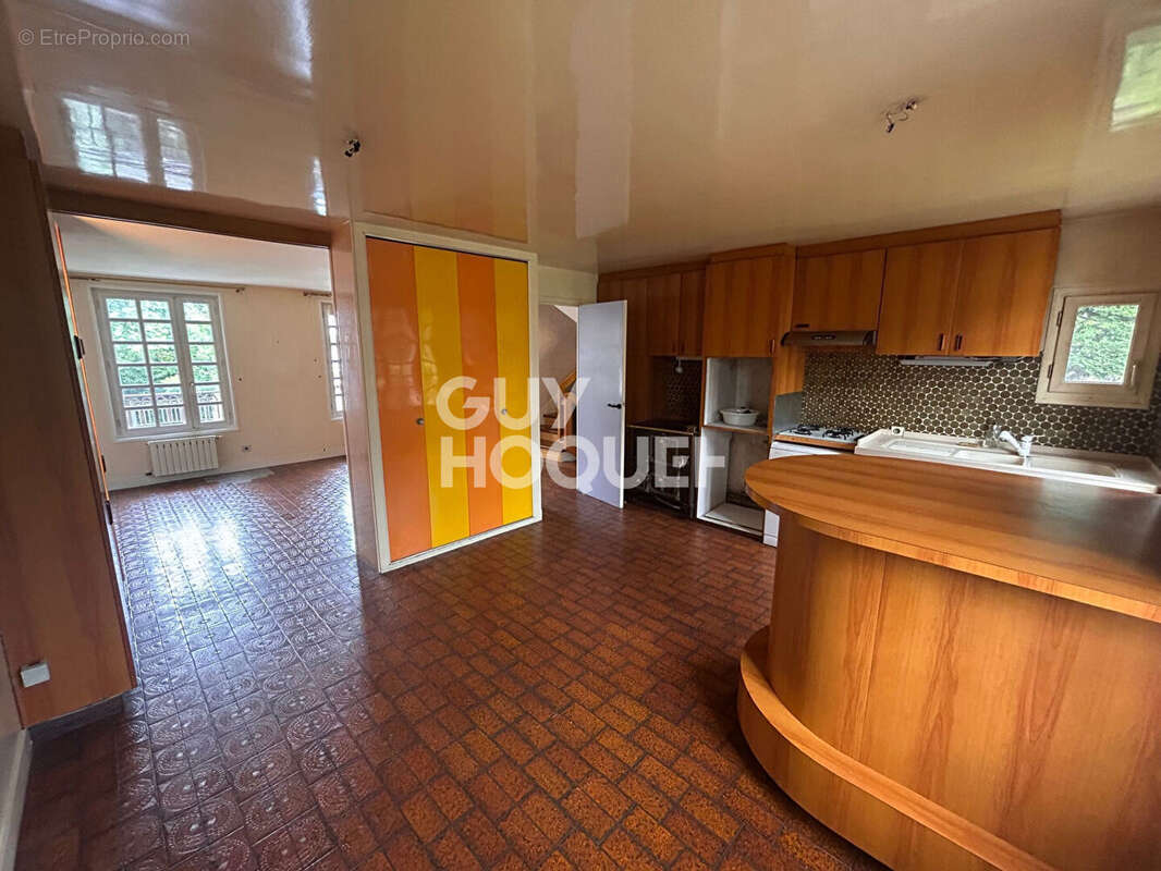 Maison à LES PAVILLONS-SOUS-BOIS