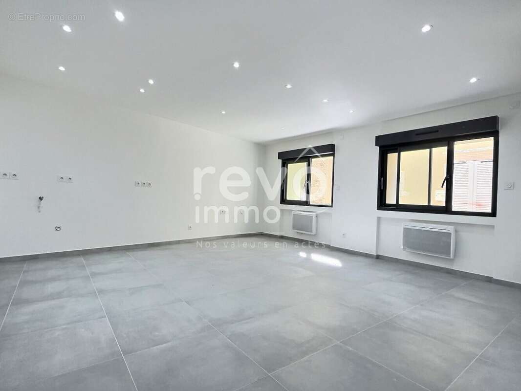 Maison à AMBERIEUX-EN-DOMBES