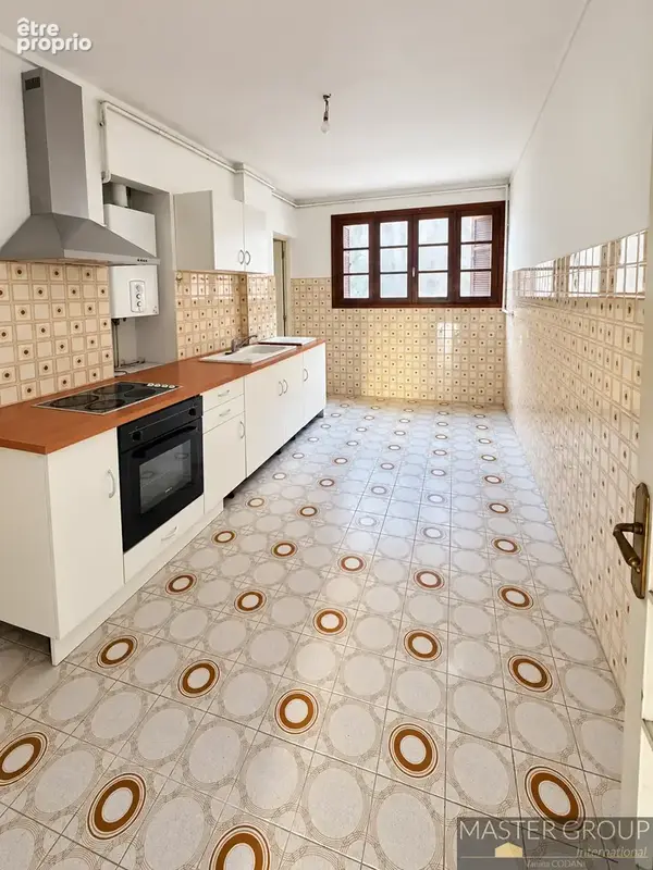 Appartement de type T3 avec terrasse, loggia, cave et garage en option   Parc Berthault, Ajaccio - photo 8