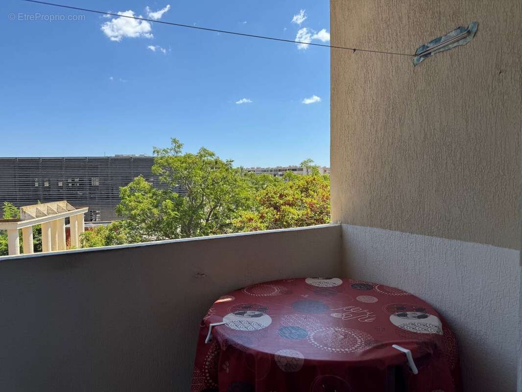 Appartement lumineux avec balcon ensoleillé, à deux pas des thermes - photo 3