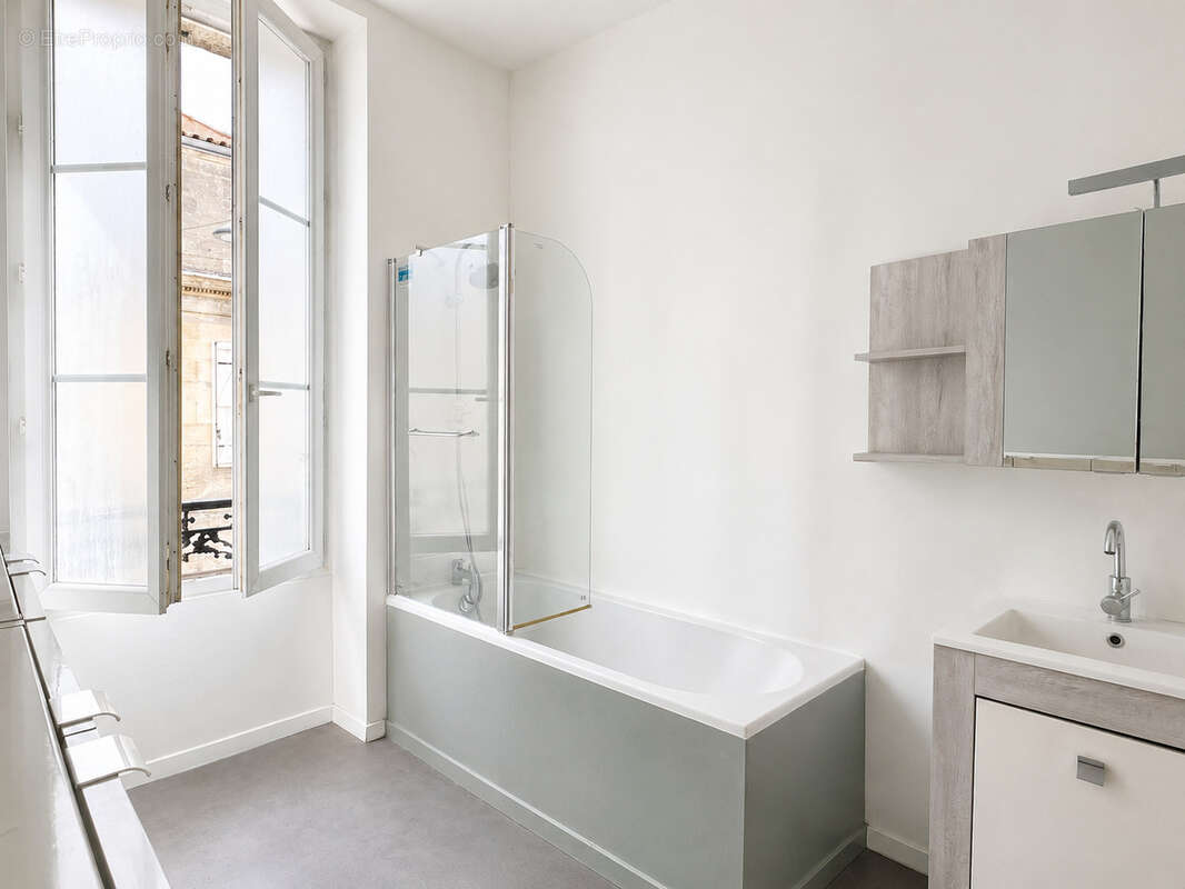 Appartement à BORDEAUX